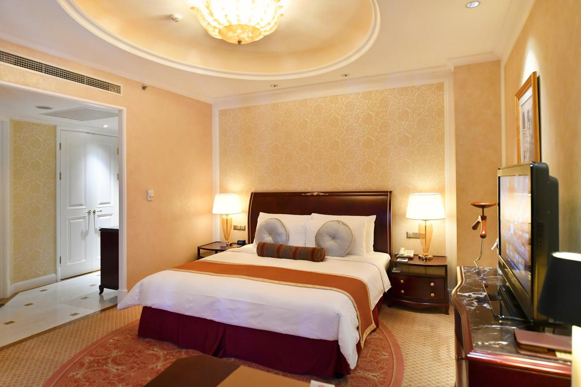 Grand Central Hotel Shanghai - Nanjing Road Exteriör bild